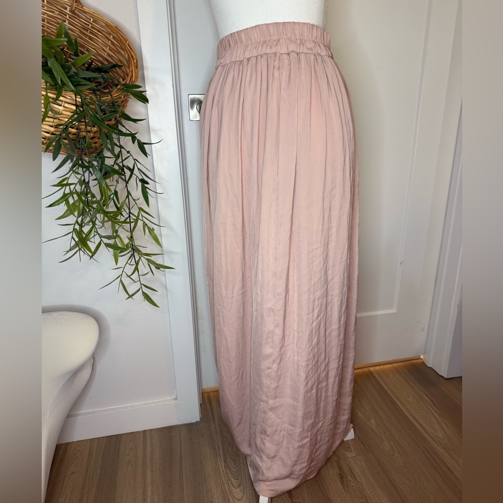 Forever 21 Blush Pink Maxi Skirt Flowy Elastic Waist Lightweight